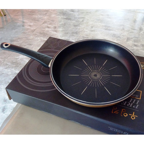 Magic Pan With 5 Layers of Diamond coating that allows 4 times more heat conductive than most cookware - hasedorganics